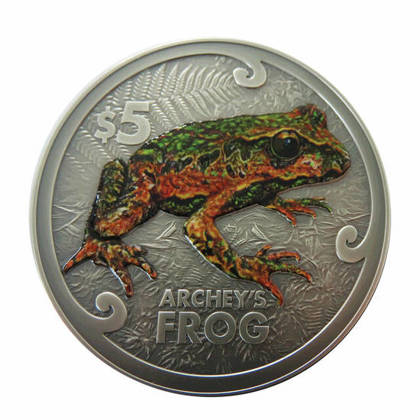 New Zealand: Archey's Frog colored 2 oz Silver 2021 Antique